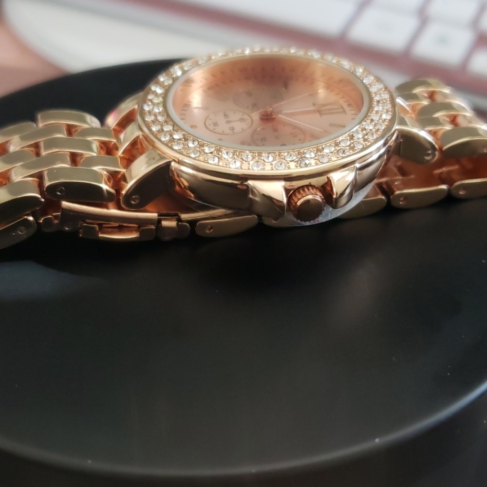 Watch - Picture 4 of 4